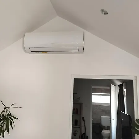 Homestay Ibolya Apartman Kertvarosban